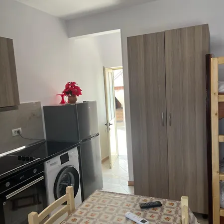Apartament Enxh *